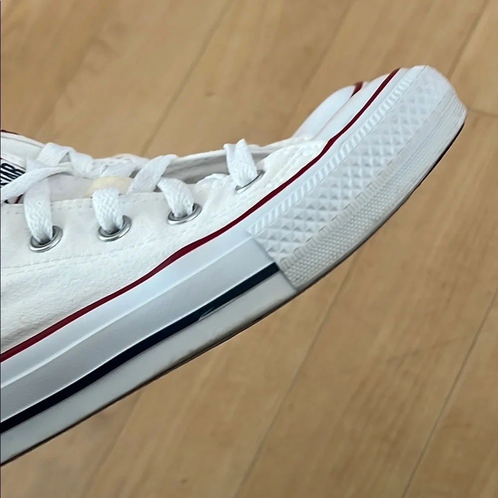 Converse White Canvas Low-Top Sneakers size 6 - Picture 11 of 16